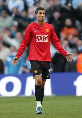 达利奇：意大利连续无缘世界杯却赢下了欧洲杯，这真的很奇怪（达利奇：意大利接连缺席世界杯却加冕欧洲杯，实在令人费解）