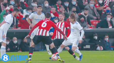 安东尼：当年1亿欧加盟曼联说明我有过人之处；快乐是第一位（安东尼：1亿欧转会曼联足见我的不凡，快乐始终第一位）