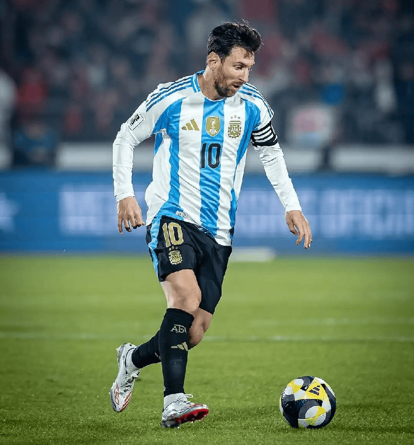 詹：现在的身体状态还不是很好；施洛特贝克整天说“废话”（詹：身体状态仍未达最佳，称施洛特贝克整天“说废话”）