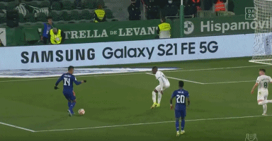 上海男篮23分大胜！淘汰香港金牛，张镇麟6分6篮板，弗格19分（上海男篮23分狂胜送香港金牛出局，弗格19分，张镇麟6分6板）