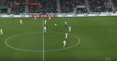 CBA球员伤病更新及赛季影响（CBA伤情速递与赛季走势解读）