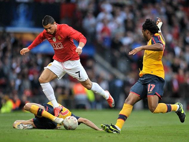 鲍队：来支持了助攻回礼了解一下 🏆❤️（鲍队报到：支持到位，助攻回礼奉上 🏆❤️）