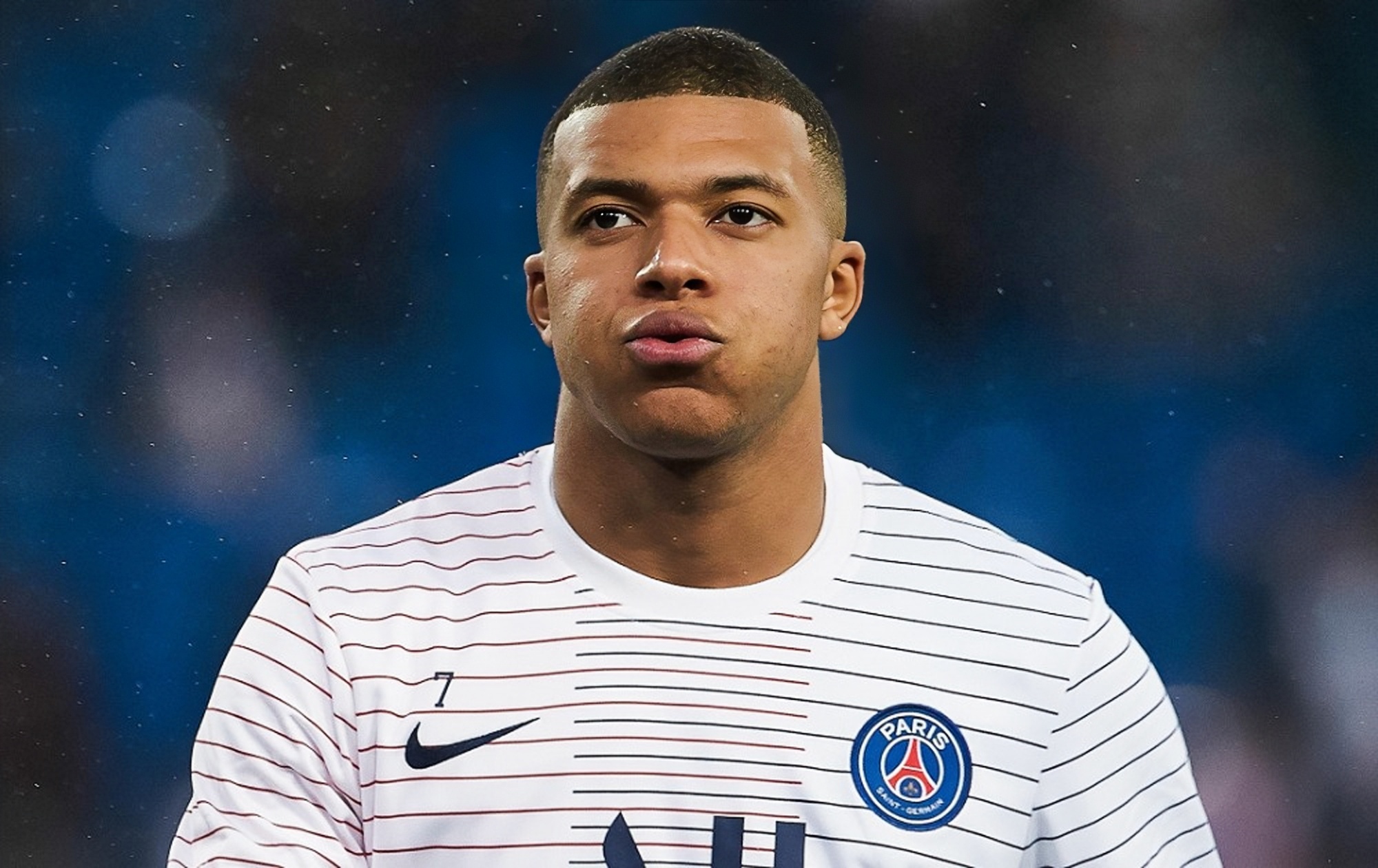 梅西终于发布澄清解释视频，毫无诚意再次惹怒球迷（梅西发布澄清视频，被质疑诚意不足再度激怒球迷）