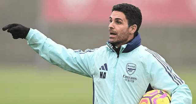 刘军帅晒海牛队与远征军合照：又在末轮完成目标，祝未来可期（刘军帅晒海牛队与远征军合影：再度在末轮达成目标，愿前路可期）